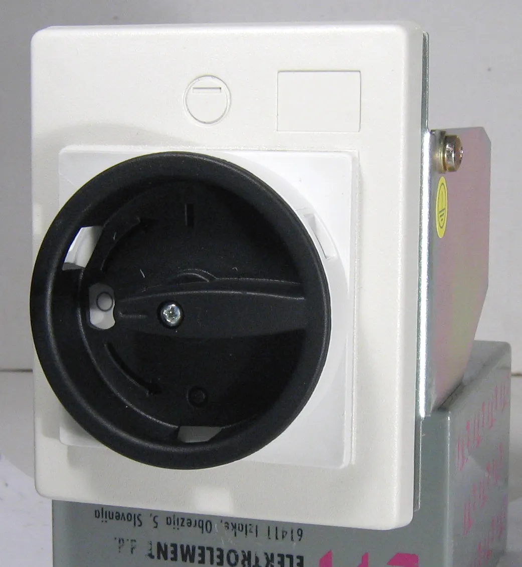 Flush mounted enclosure FMEE55 004648036